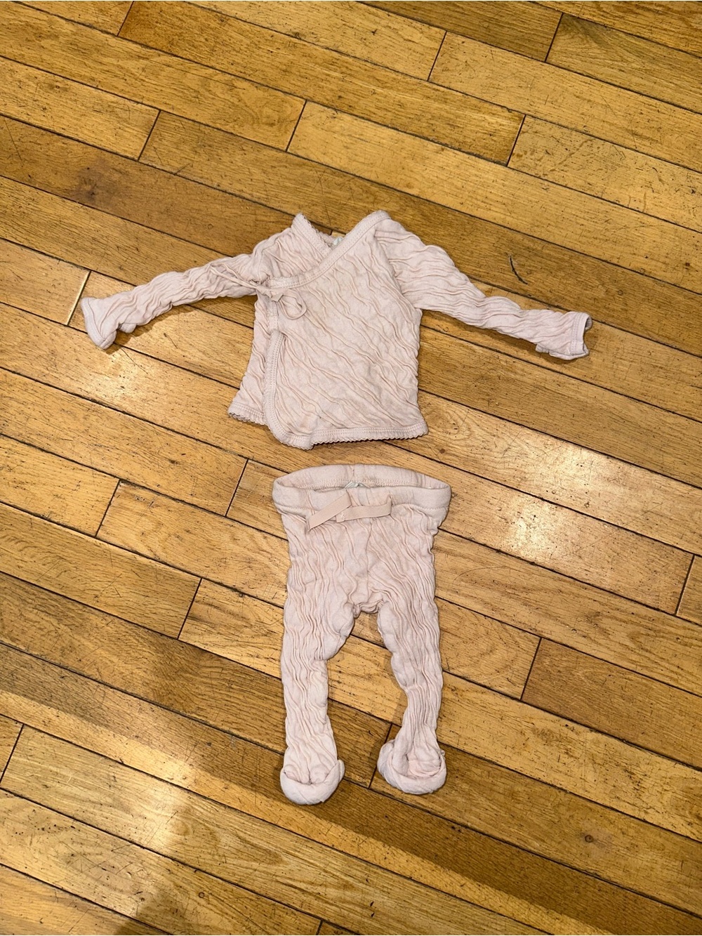 Baby Girl’s Barefoot dreams outfit set